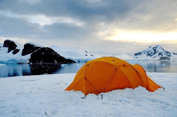 Antarctica Camping: Braving the Elements in the Frozen Continent